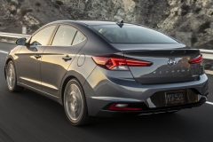 HyundaiElantra2019_02