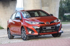 ToyotaYarisXRS_01