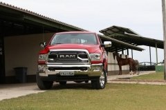 DodgeRam2500Laramie_02