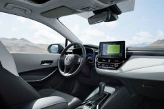 ToyotaCorollaFielder2019_03