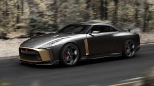 NissanGTR50_01